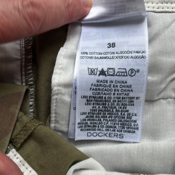 Men’s Green Camo Cargo Shorts - Picture 3 of 6